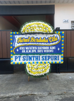 Papan Bunga Duka di Tegal Angus