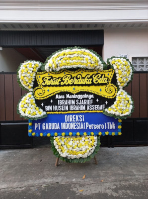 Papan Bunga Duka di Tegal Angus